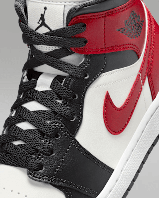 Air Jordan 1 Mid Women's Shoes. Nike JP